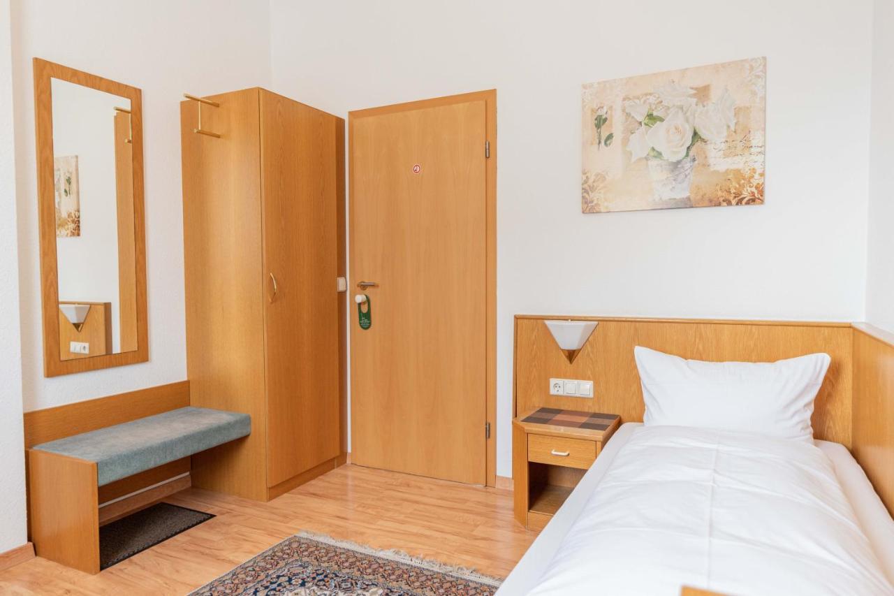 Hotel Am Roemerplatz Ulm Kültér fotó