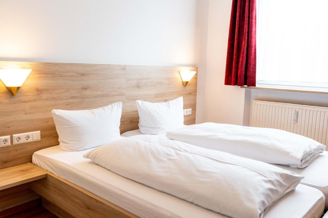 Hotel Am Roemerplatz Ulm Kültér fotó