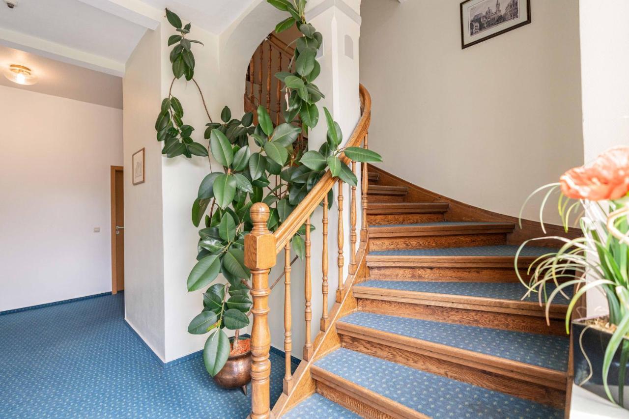 Hotel Am Roemerplatz Ulm Kültér fotó